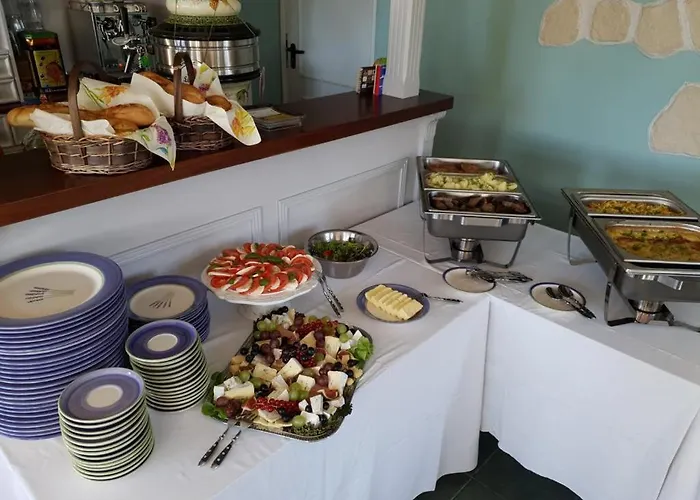 Hotel Altglobsow/ Cafe Seeblick Grosswoltersdorf